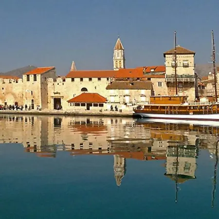 Kuca Za Odmor Polus Vikendica