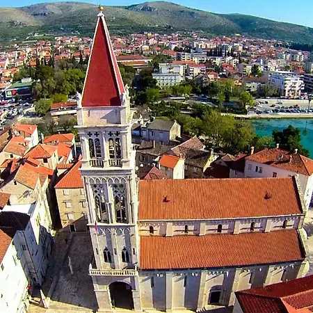 Kuca Za Odmor Polus Ferienhaus *