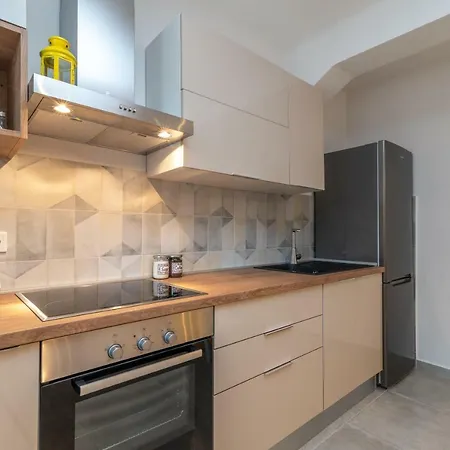 Kuca Za Odmor Polus Ferienhaus *