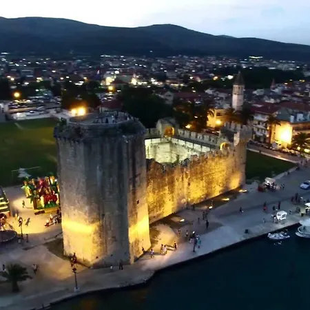 Ferienhaus Kuca Za Odmor Polus Trogir