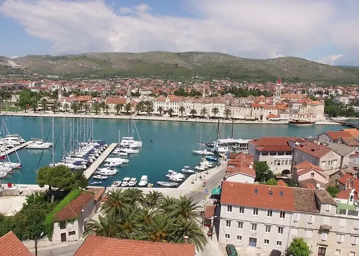 Vakantiehuis Kuca Za Odmor Polus Trogir